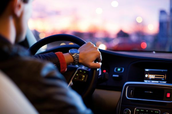 Top 5 astuces pour louer une voiture abordable à Aix-en-Provence